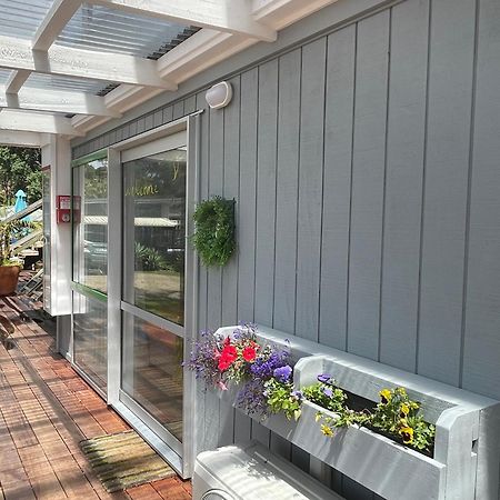 Driftwood Lodge Beachfront, Cable Bay, Northland Coopers Beach Bagian luar foto