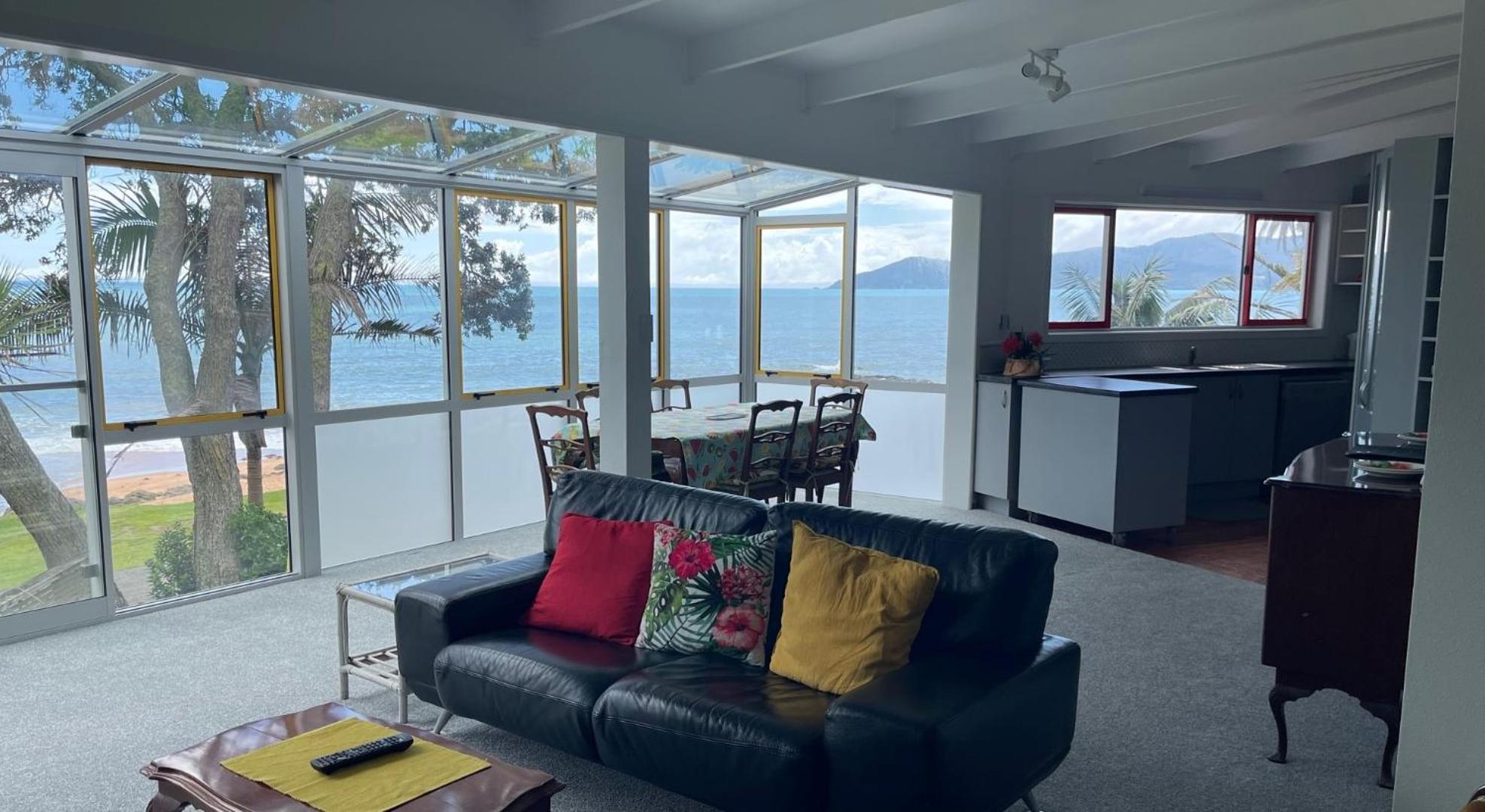 Driftwood Lodge Beachfront, Cable Bay, Northland Coopers Beach Ruang foto